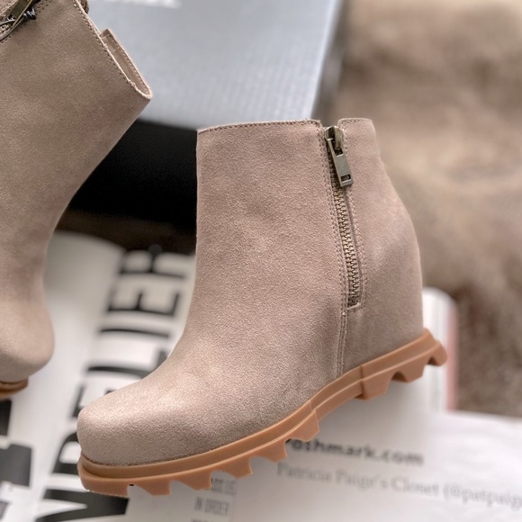 Sorel Joan of Arctic Wedge III Zip Bootie - Picture 7 of 12